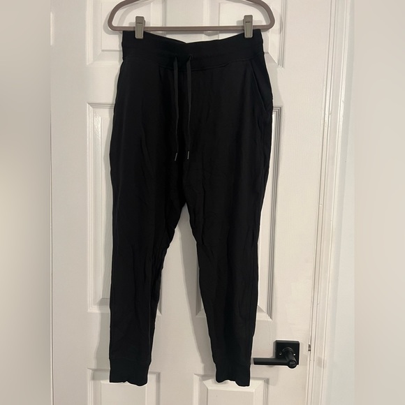 Lululemon Warm Down Jogger II sweatpants Black Size 10 worn once pockets EUC - Picture 5 of 10